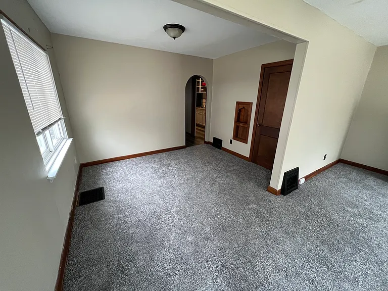 602 University Pl — Photo 2