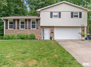 25 Claymont Ct, Springfield, IL 62704