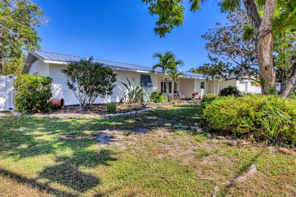 2149 Wason Rd, Sarasota, FL - View 4