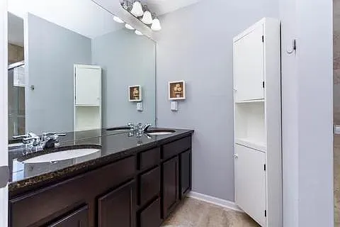 951 Barclay Cir — Photo 17