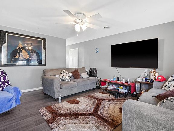 2nd image of 817 Saint Matthew Dr