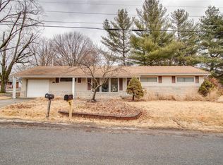 332 Virginia Ave, Carrollton, IL 62016