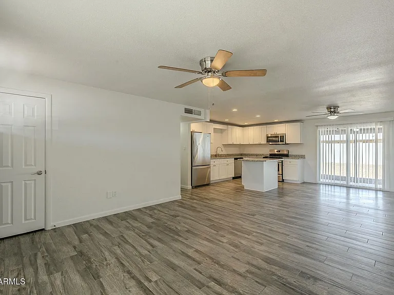 3650 E Eugie Ave — Photo 3