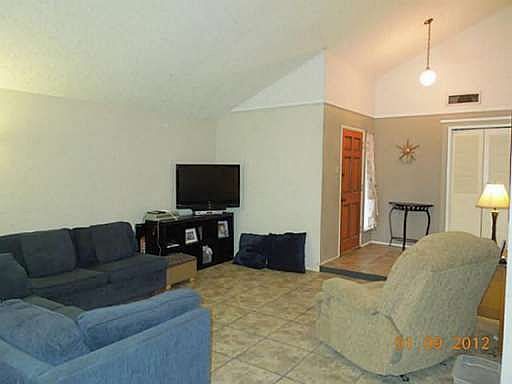 4th image of 126 Laguna Bay