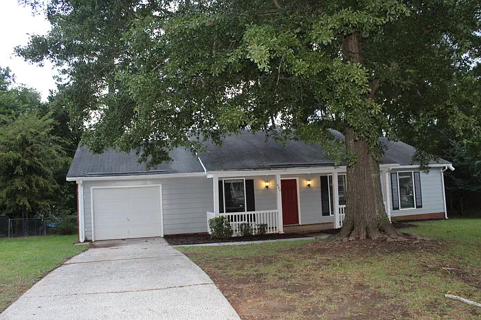446 Pheasant Run Dr — Photo 3