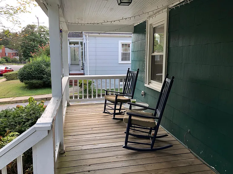 500 S Taylor St — Photo 2