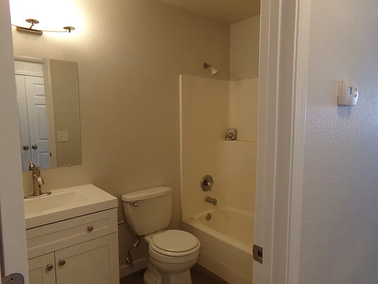 16168 N Saint Helens Dr — Photo 9