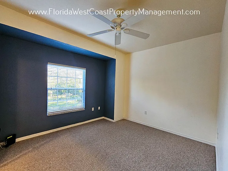 7654 Plantation Cir — Photo 11