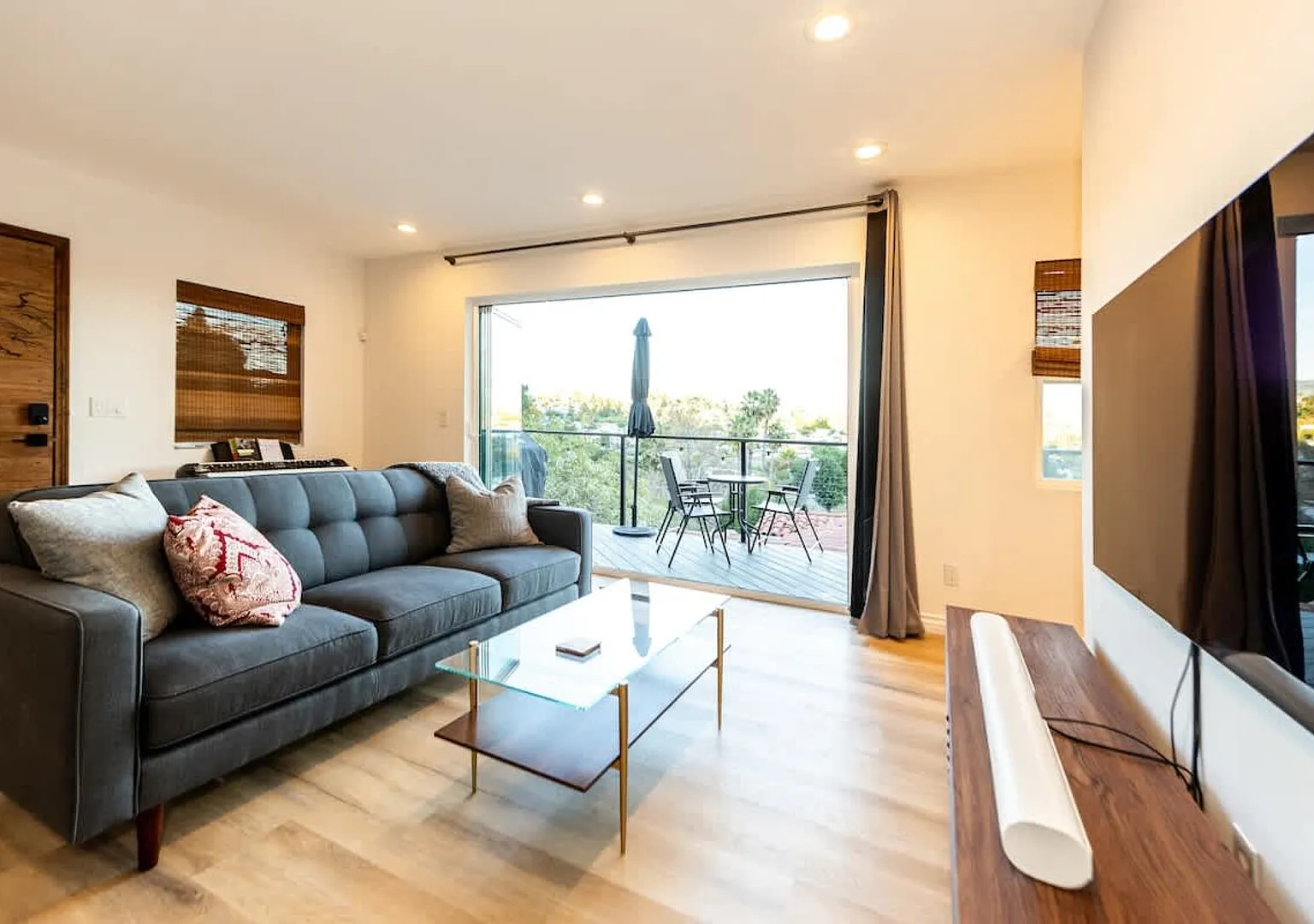 Secluded Hilltop Oasis w/ Panoramic Views & BBQ — Photo 1