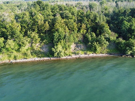 5th image of 1828 Lake Rd