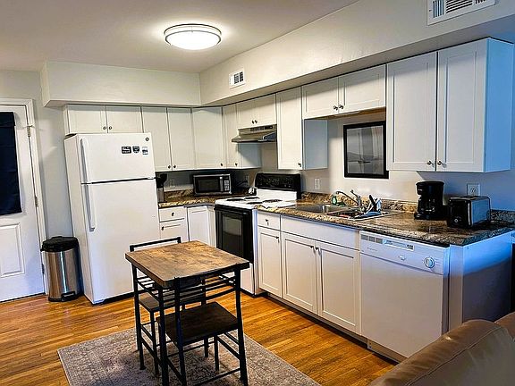 2nd image of 50 Lighthouse Rd Unit 7