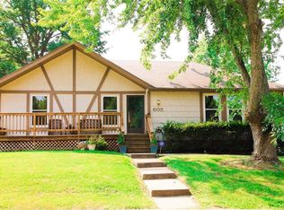 605 SW Holloway Ln, Lees Summit, MO 64081