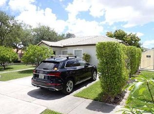 16307 NW 91st Ave, Miami Lakes, FL 33018