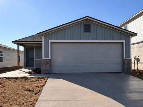 1207 Colt Dr, Guthrie, OK 73044