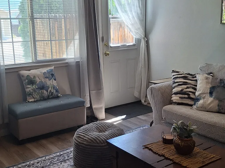 Your private entrance .