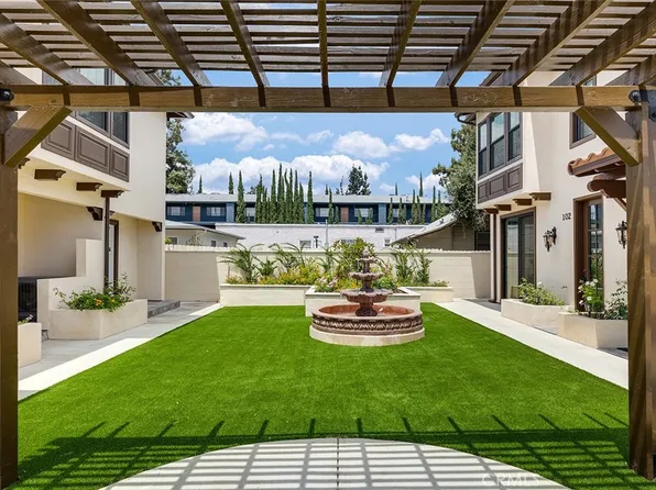 89 N Grand Oaks Ave #103, Pasadena, CA 91107