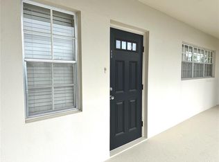 7461 W Country Club Dr N APT 409, Sarasota, FL 34243