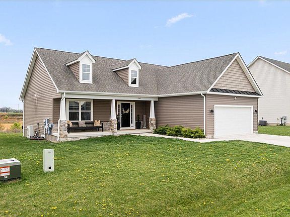 2nd image of 290 Recife Ct