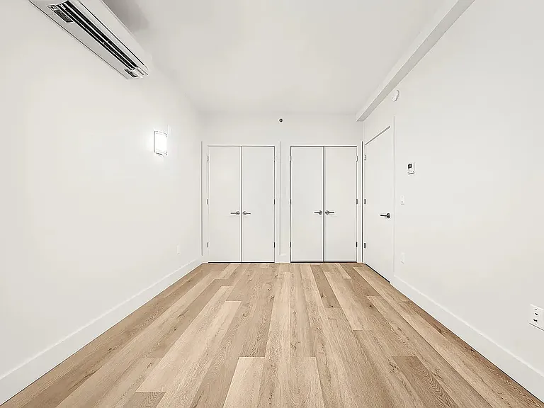 1081 Madison St #2Z — Photo 7