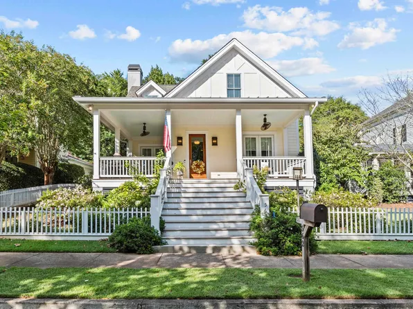 562 Sycamore St, Madison, GA 30650
