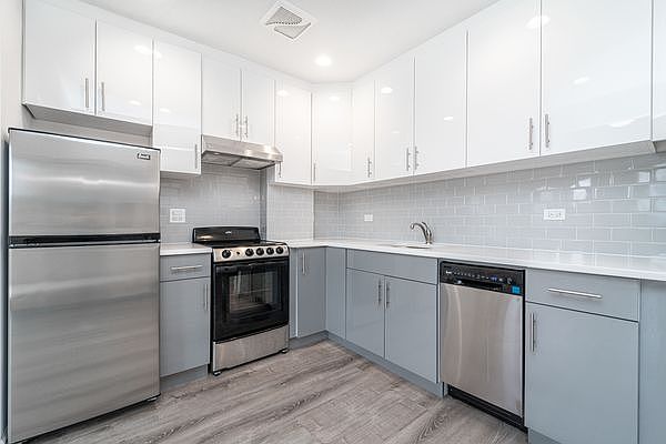 1st image of 14-45 31st Ave #5DA