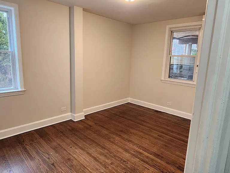 182 Ashford Ave #1 — Photo 9