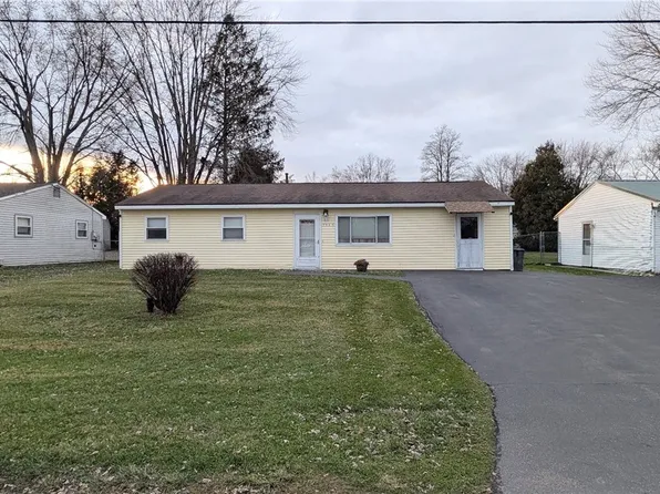 7953 John Huss Ave, Bridgeport, NY 13030