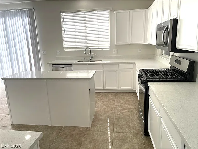 5306 Spring Canyon St — Photo 3
