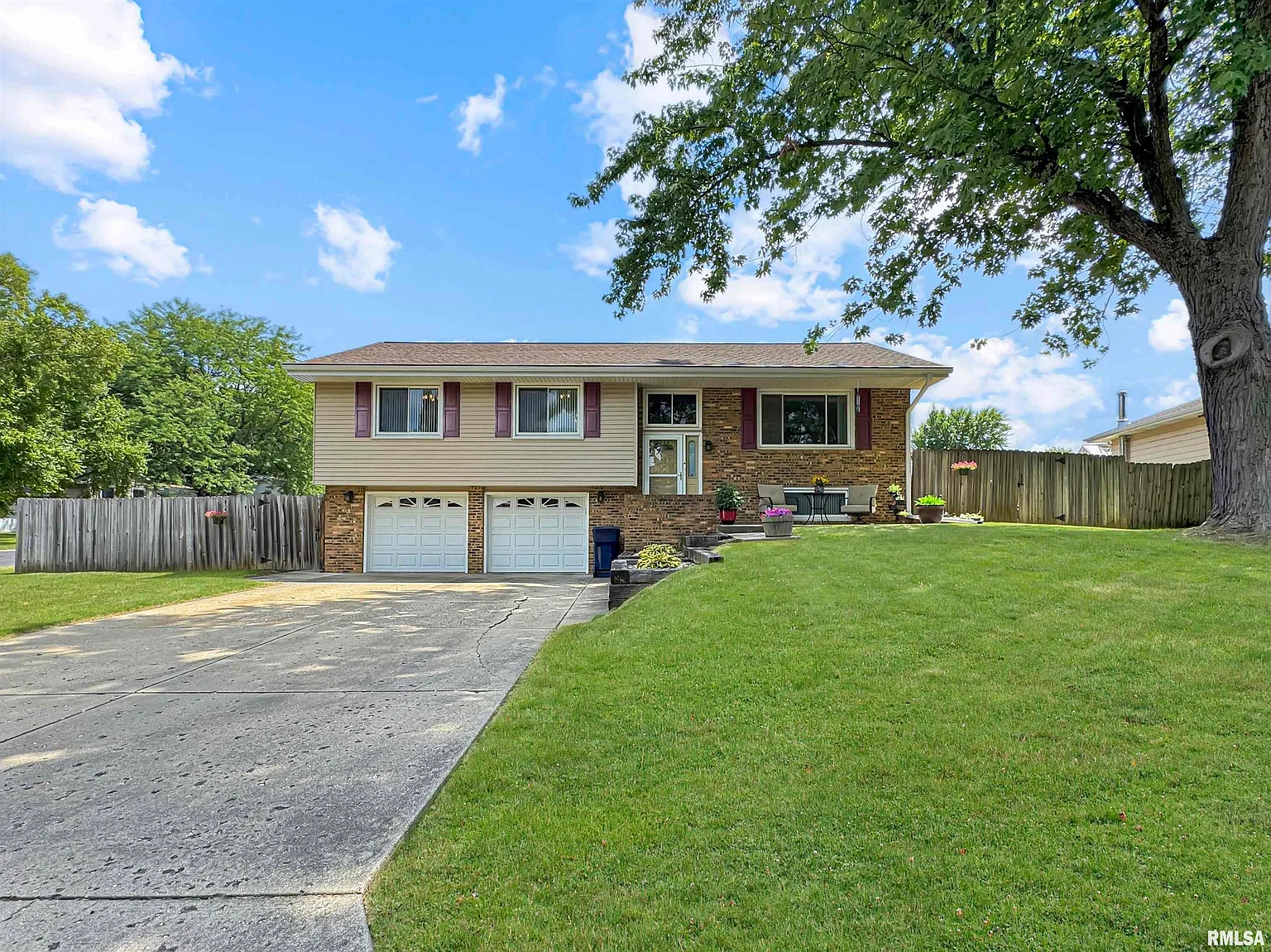 5704 W Colt Dr photo 1