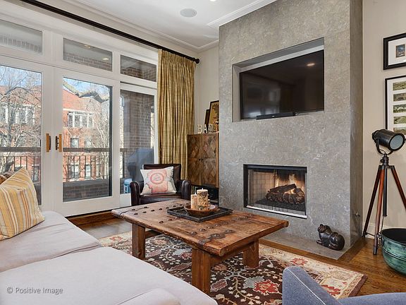 5th image of 2619 N Wayne Ave #2N