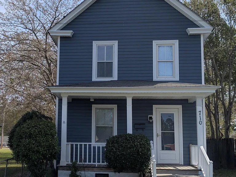 710 Beech St — Photo 2
