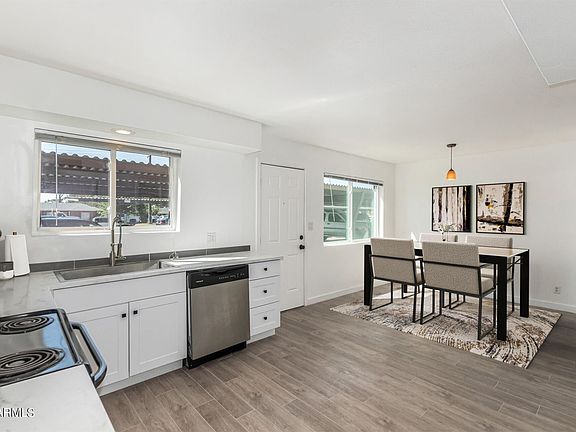 4th image of 2362 W Campbell Ave #2362