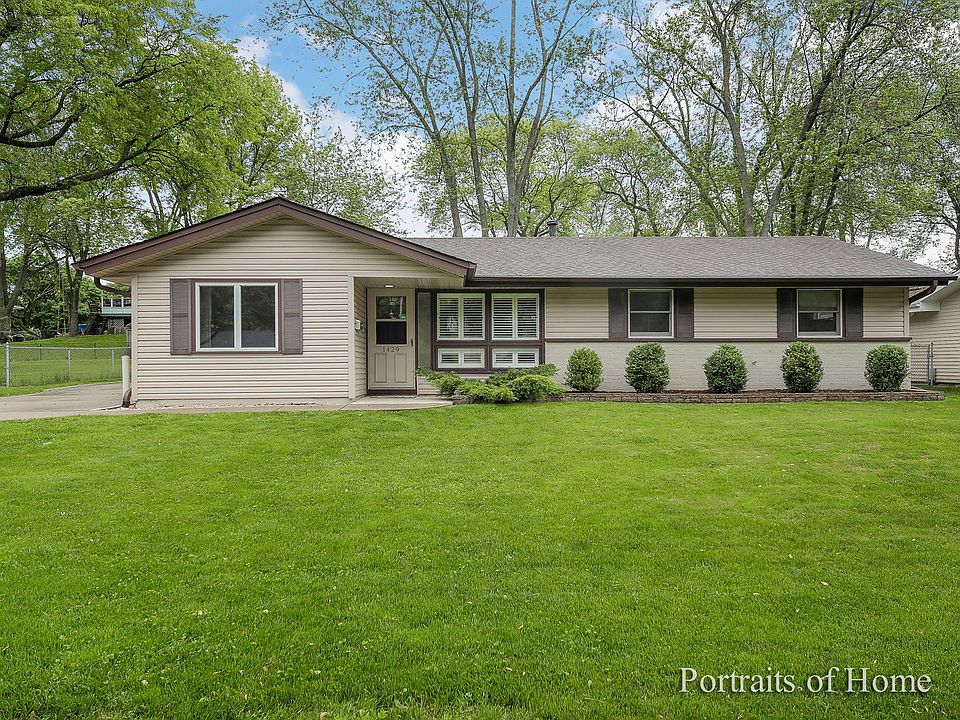 1st image of 1429 Somerset Ln
