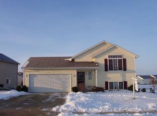 531 Sunset Hills Dr, Middleville, MI