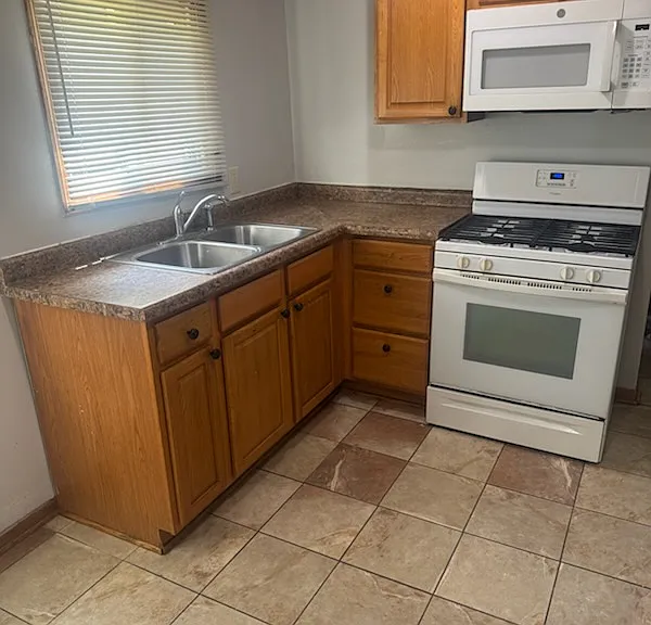 6402 Xenium Ln N #2 — Photo 3