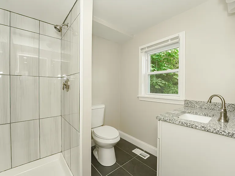 71 Saint Elizabeth St #1A — Photo 9