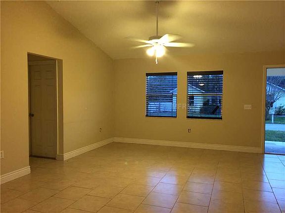 5th image of 32619 Tulsa Ln
