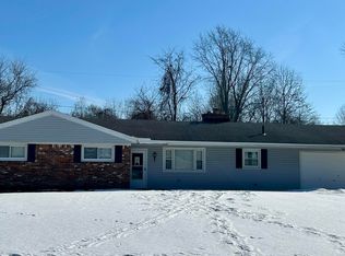 7336 Kenilworth Dr, Lambertville, MI 48144