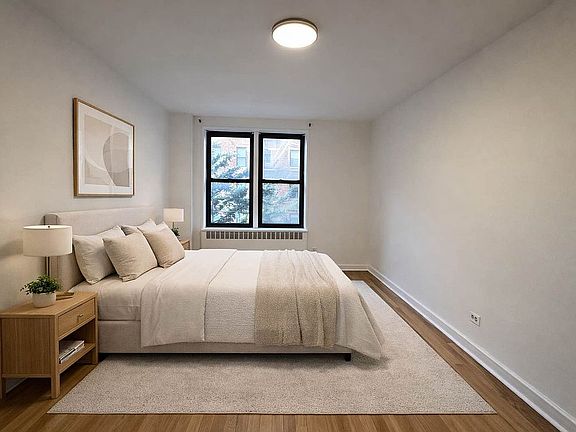 3rd image of 6735 Yellowstone Blvd APT 3R