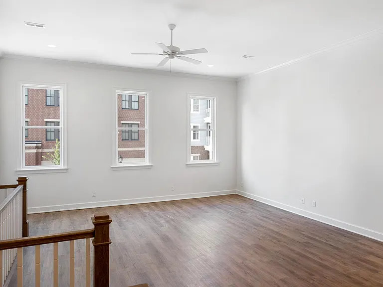 6341 Meeting St — Photo 20
