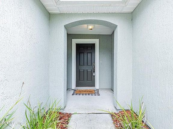 3rd image of 3016 Golden Pond Blvd