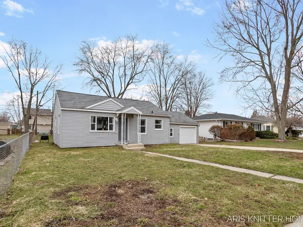 515 Ferndale Ave NW, Grand Rapids, MI 49534