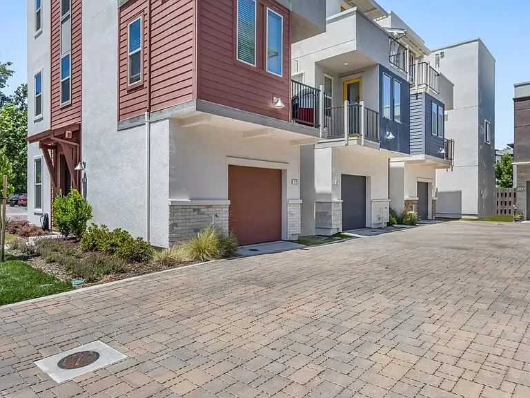 161 Log Pond Ln — Photo 14