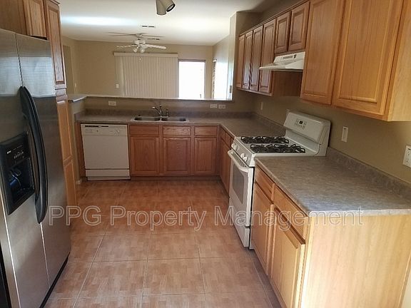 4th image of 16242 W Banff Ln