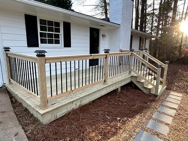 2 bed, 1.0 bath, 1215 sqft, $2,000 — Photo 2