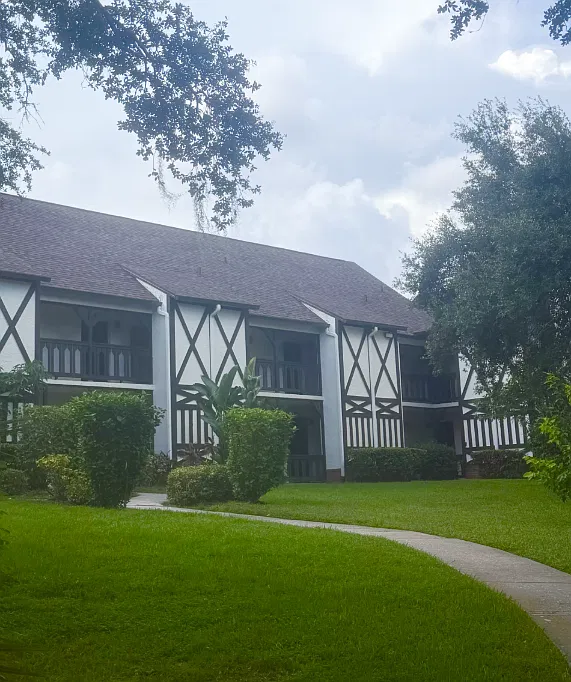 2 bed, 1030 sqft, $2,400 — Photo 1