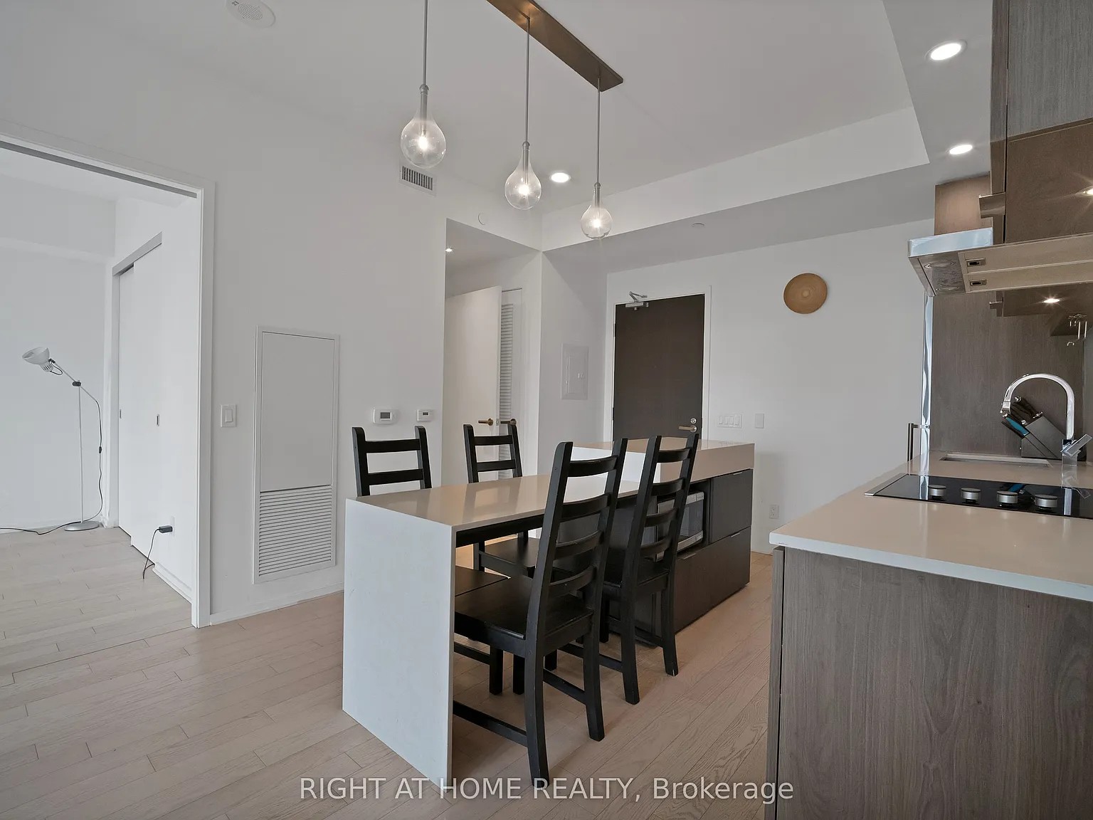 1 bed, $2,250 — Photo 2