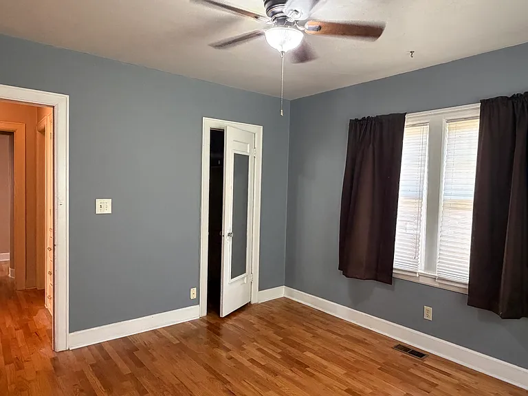 105 S Hartup St — Photo 5