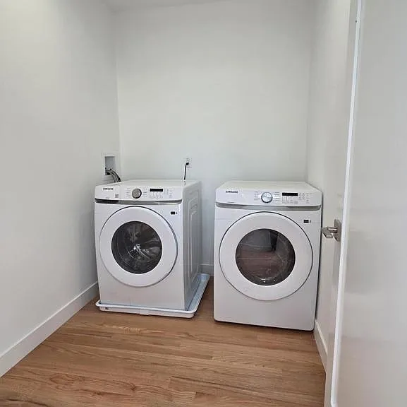 915 N Ridgewood Pl — Photo 16