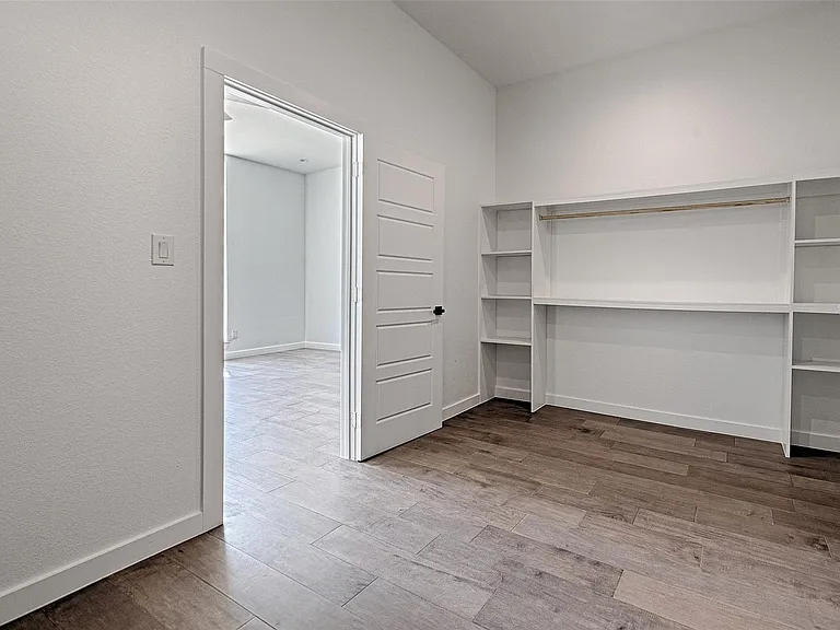 2815 Harston St — Photo 11